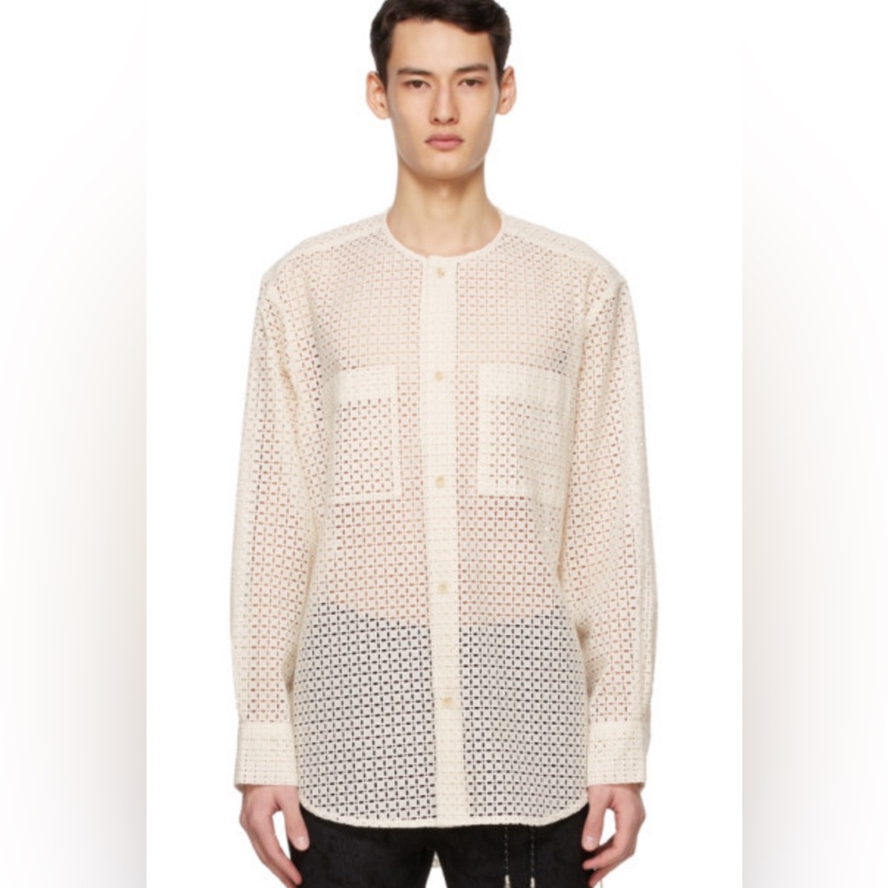 Men’s Andersson Bell Off-White Collarless
Embroidered Shirt Size Large